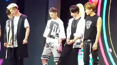 UNIQ - 解救指压板上的偶像