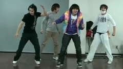Super Junior - Dance Battle