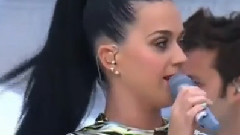 Katy Perry - Firework & Talk