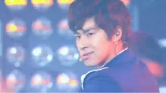东方神起 - Why (Keep Your Head Down)