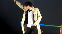 SHINee - 雨中纽约