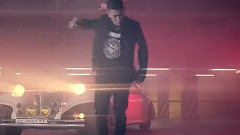 Crush(韩国),Dynamic Duo - Hug Me