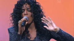 Kelly Rowland - When Love Takes Over