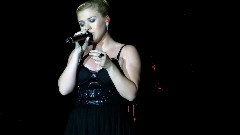 Kelly Clarkson - Breathe