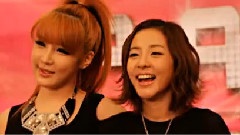 朴春(2NE1),2NE1 - Sisters Moments Bom & Dara