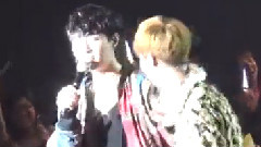 EXO-M,EXO - Lay Luhan找幸运粉丝(Find Lucky Fans)