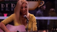 Lisa Kudrow - Little Black Curly Hair