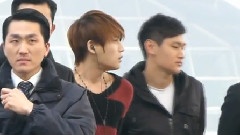 金在中 - Incheon Airport