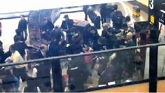 J.Y.J - JYJ AT THE Airport IN Chile