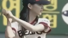 少女时代 - Cute Baseball Moments