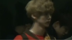 EXO-K,EXO,EXO-M - 鹿晗摸世勋的脸