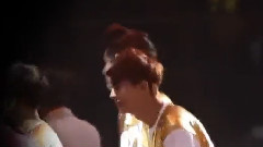 EXO - 成龙和平友爱演唱会