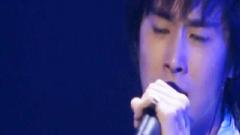 东方神起 - Begin HUG