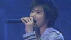 东方神起 - Hug