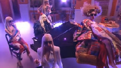 Lady Gaga - Applause