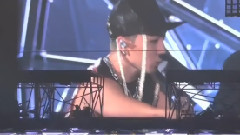 G-Dragon(BigBang),BigBang - Talk
