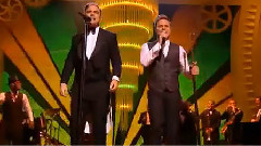 Robbie Williams,Olly Murs - I Wan'na Be Like You (Royal Variety)