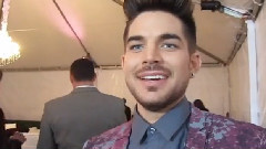 Adam Lambert - 出席Trevor Live 接受访问