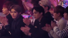 EXO,EXO-K,EXO-M - 嘉宾席观看表演
