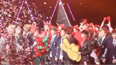EXO,EXO-M - 鹿晗被大球砸到