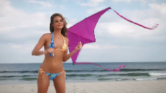 音乐短片 - Go Behind The Scenes Of Hannah Davis' SI Swimsuit 2014 Shoot At The Jersey Shore