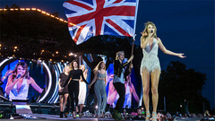 Taylor Swift - Style (1989 World Tour)