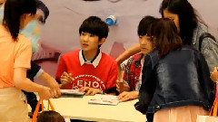 TFBOYS - 魔法城堡首签会