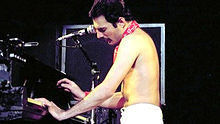 Queen - 皇后乐队 《We Are The Champions》