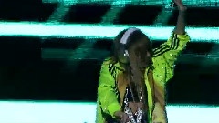 2NE1 - DJing