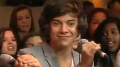One Direction - What Makes You Beautiful