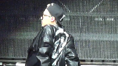 G-Dragon(BigBang),BigBang,韩国群星 - 卖萌 & Breathe