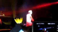 G-Dragon(BigBang),BigBang - 全场疯跑小傻龙
