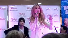 Delta Goodrem - Sitting On Top Of The World