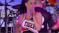 Katy Perry - Walking On Air