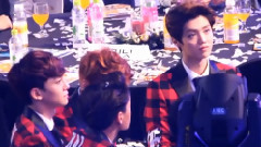 EXO - 鹿包嘉宾席打闹