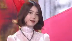 IU - 粉红色高跟鞋