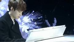 张艺兴(EXO) - 张艺兴弹琴合集