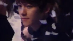 EXO,EXO-K - 艺人席 唱歌