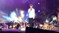 EXO - 鹿晗踢娃娃