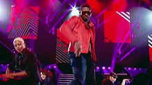 Usher - OMG 现场版