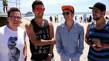 月球漫步,T.I. - Walk The Moon - Walk The Moon In The Wild #6