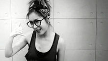 Fiesta,FIESTAR - FIESTAR - Cheska 模仿黑帮说唱乐手