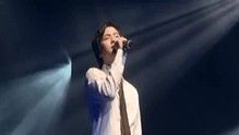 郑源 - 郑源《不小心犯的错》现场版