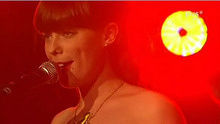 Lenka - Lenka - Bring Me Down （New PoP Festival）现场版