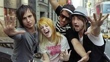 Paramore,Taio Cruz,The Band Perry - Paramore - Use Somebody ( Acoustic version)