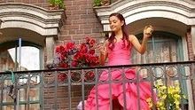 Ariana Grande - Ariana Grande - Put Your Hearts Up 高清官方版