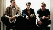 Muse - Muse - Plug In Baby 现场版