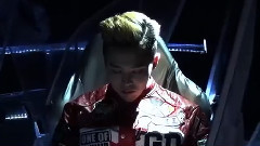 G-Dragon(BigBang),BigBang - ONE OF A KIND 3D G-DRAGON 2013 1ST WORLD TOUR