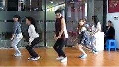 模仿翻唱 - 江南 Style