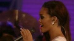 Rihanna - Fashion Rocks
